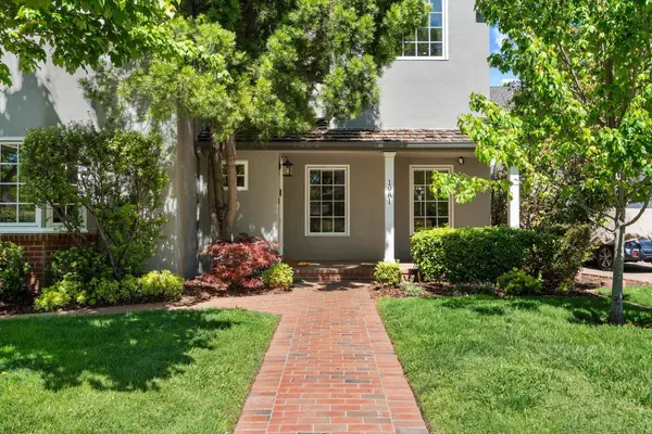 1981 9th AVE, Sacramento, CA 95818