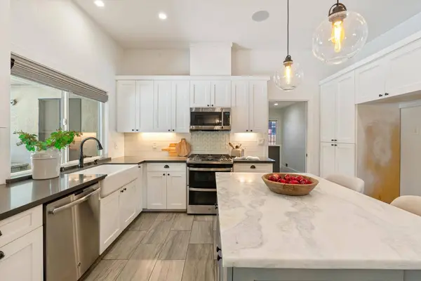 5808 O ST, Sacramento, CA 95819