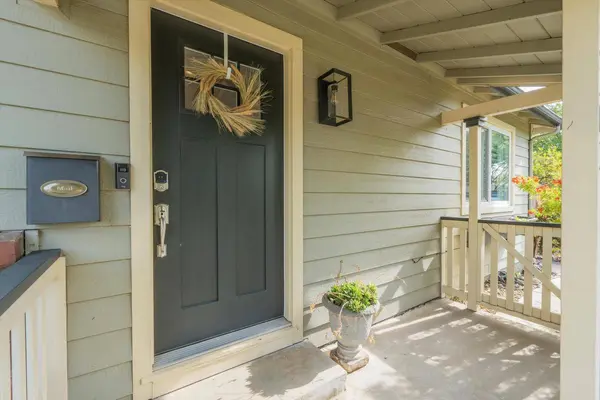 5101 C ST, Sacramento, CA 95819