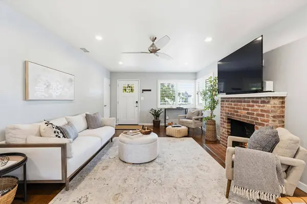 5101 C ST, Sacramento, CA 95819