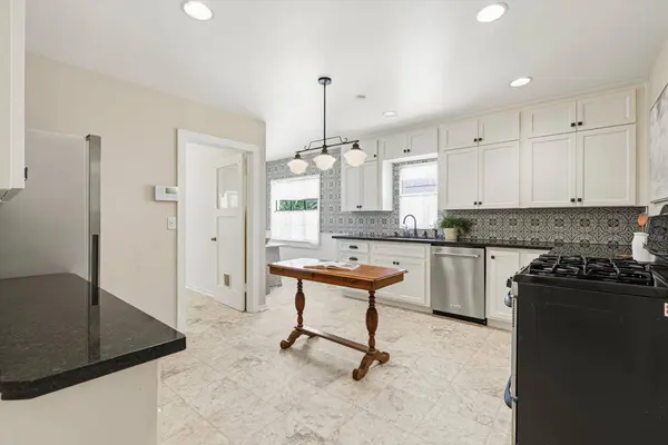 4026 58th ST, Sacramento, CA 95820