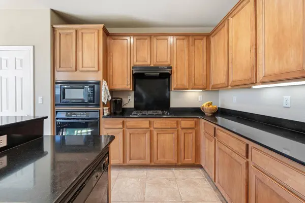 8541 Armada CT, Elk Grove, CA 95624