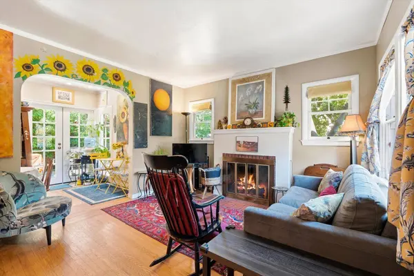 4504 H ST, Sacramento, CA 95819