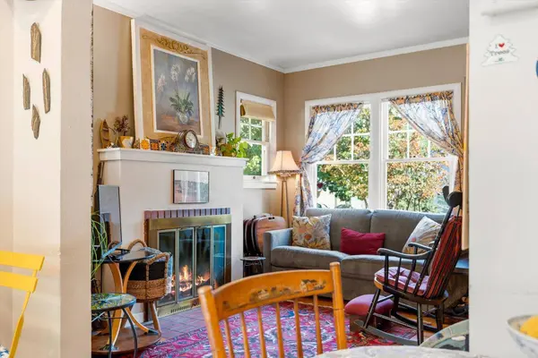 4504 H ST, Sacramento, CA 95819