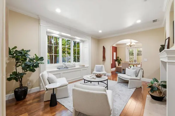 4811 M ST, Sacramento, CA 95819