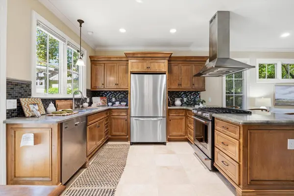 4811 M ST, Sacramento, CA 95819
