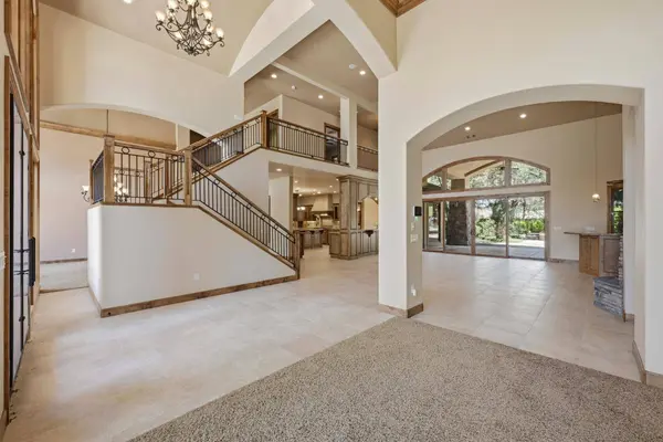 9965 Spyglass CIR, Auburn, CA 95602