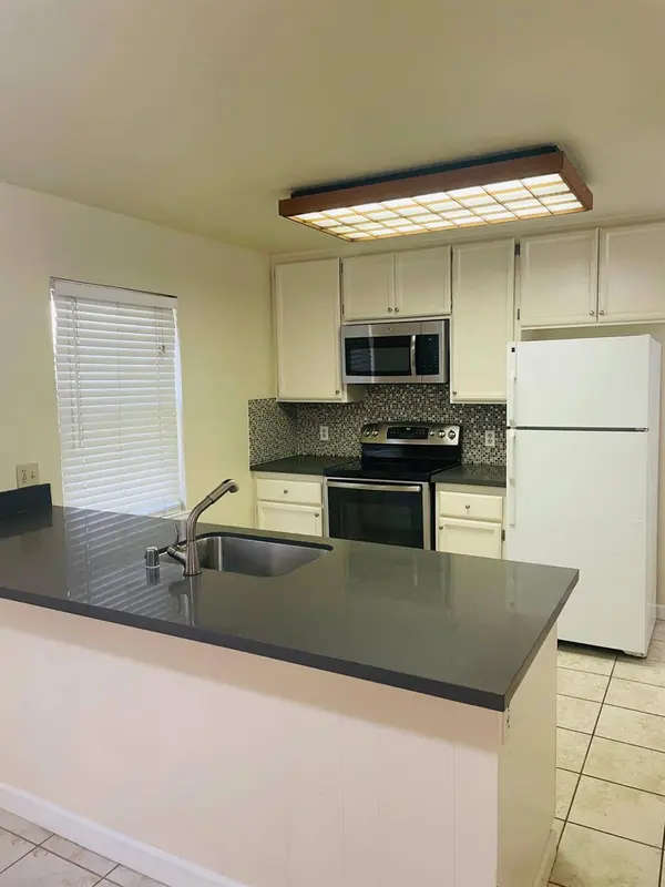 2195 57th ST, Sacramento, CA 95817