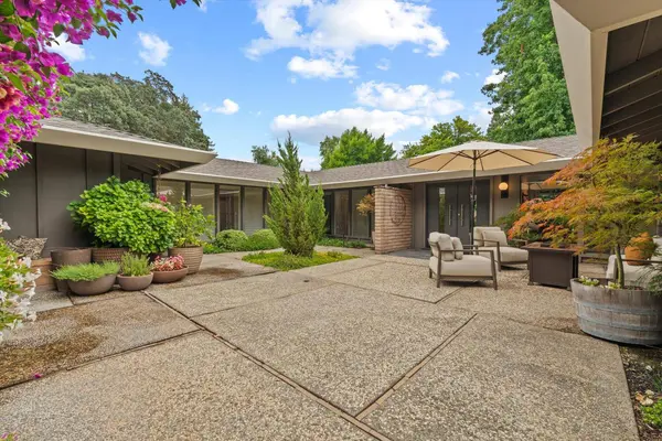 910 Somersby WAY, Sacramento, CA 95864