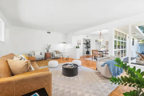 5035 E ST, Sacramento, CA 95819