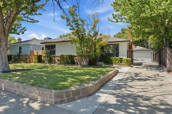 52 Coloma WAY
