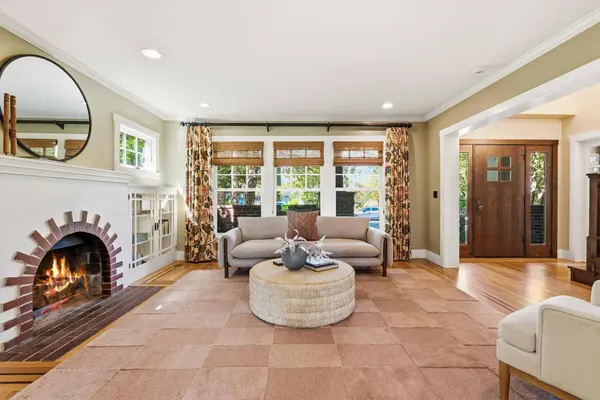 1709 37th ST, Sacramento, CA 95816