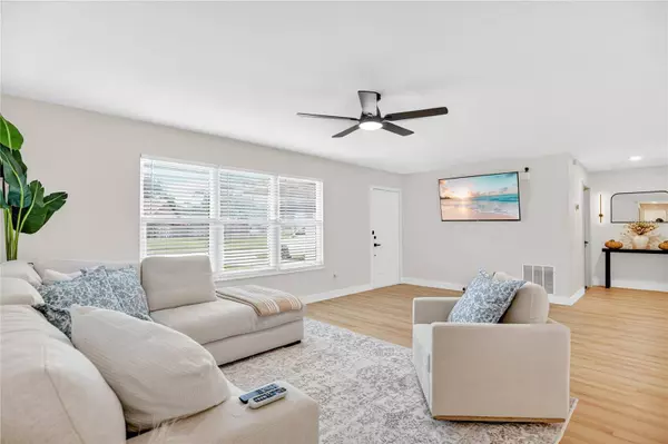 3199 URMEY AVE, Deltona, FL 32738