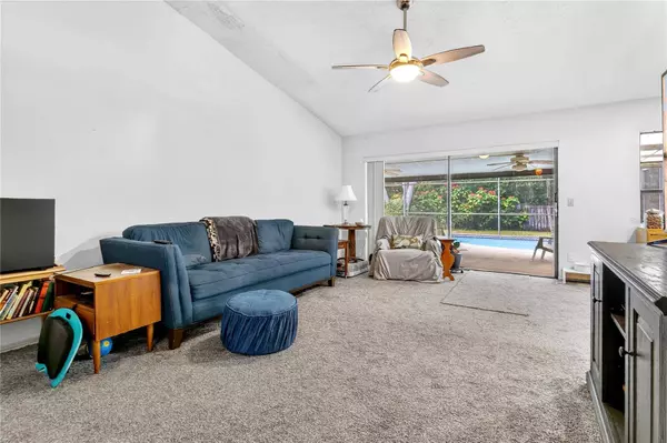 4212 REYNARD CT, Oviedo, FL 32765