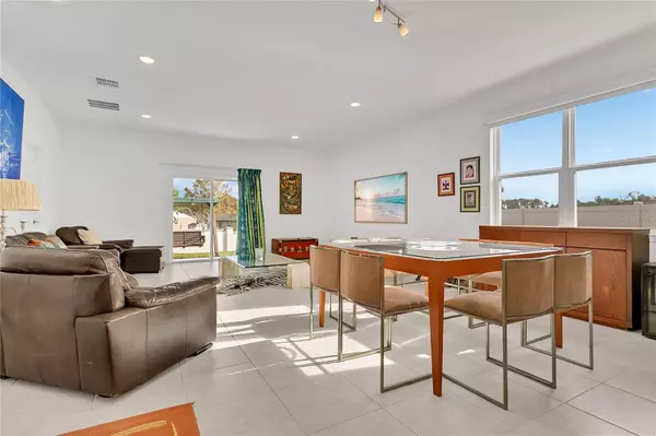 1580 BLUE LAGOON CIR, Mascotte, FL 34753