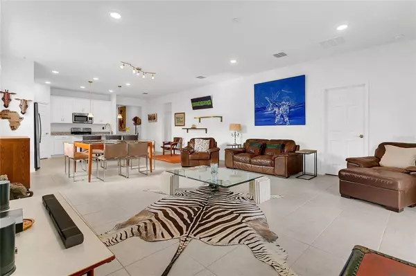 1580 BLUE LAGOON CIR, Mascotte, FL 34753