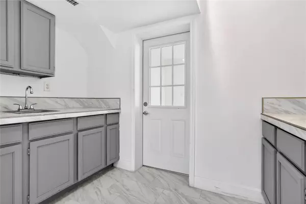 319 DILLON CIR, Orlando, FL 32822