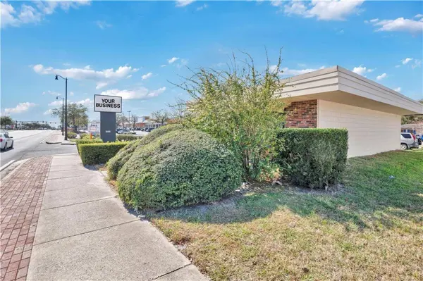 2422 S FRENCH AVE, Sanford, FL 32771