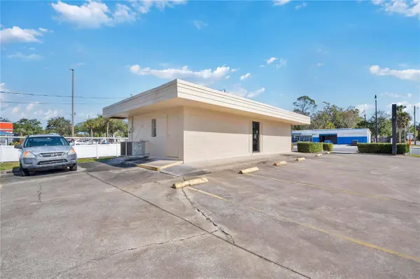 2422 S FRENCH AVE, Sanford, FL 32771