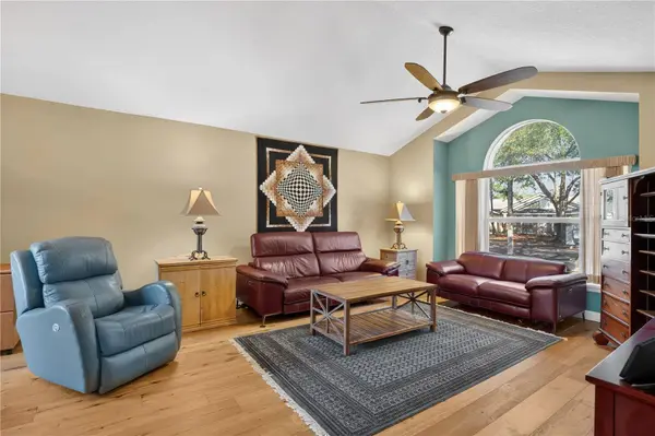 3395 HILLMONT CIR, Orlando, FL 32817