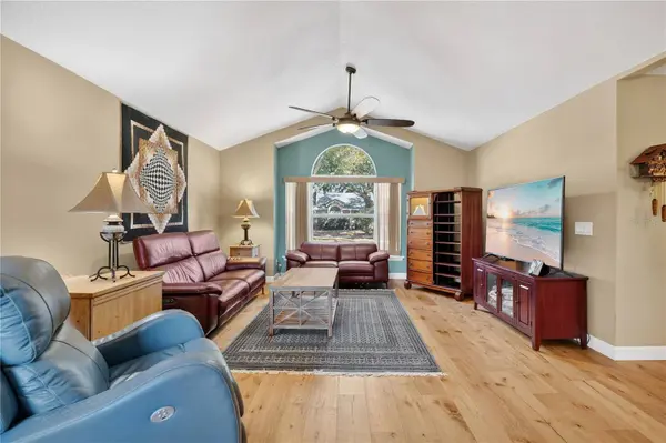 3395 HILLMONT CIR, Orlando, FL 32817