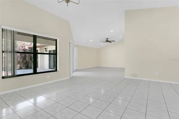 8102 S IBIZA CT, Orlando, FL 32836