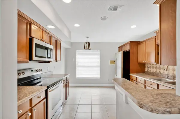 682 ASCOT CIR, Orlando, FL 32825