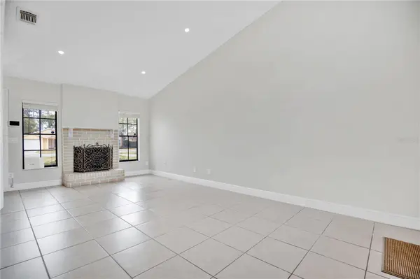 682 ASCOT CIR, Orlando, FL 32825