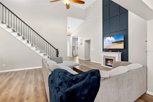 13691 CRYSTAL RIVER DR, Orlando, FL 32828