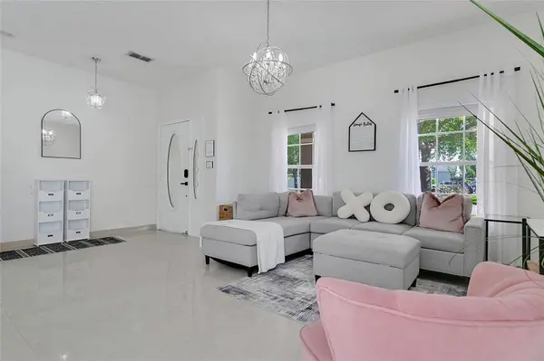 4034 FELDSPAR TRL, Orlando, FL 32826