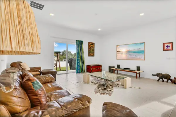 1580 BLUE LAGOON CIR, Mascotte, FL 34753