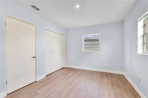6132 W LIVINGSTON ST, Orlando, FL 32835