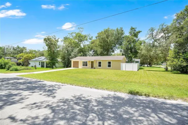 1345 GRAND AVE, Orange City, FL 32763