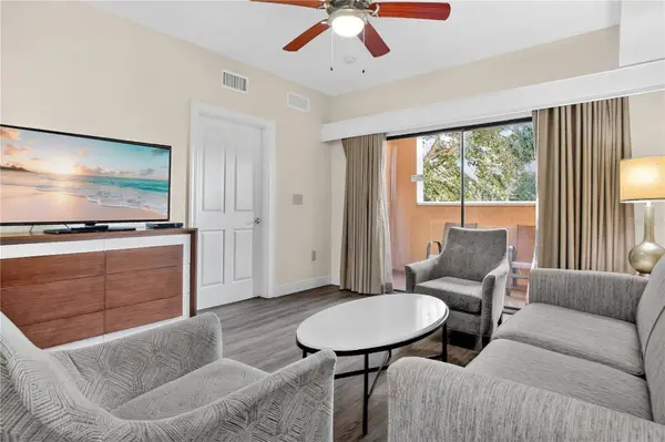 12539 FLORIDAYS RESORT DR #203D, Orlando, FL 32821