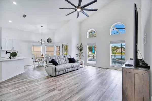 510 HARDWOOD CIR, Orlando, FL 32828