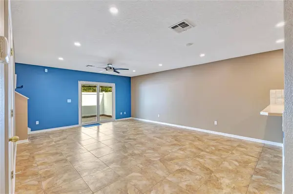 942 COQUINA ROCK ST, Orlando, FL 32828