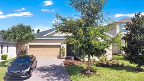 961 LAKESIDE ESTATES DR