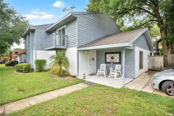 3913 MAGNOLIA POINTE LN, Orlando, FL 32810