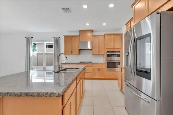 961 LAKESIDE ESTATES DR, Apopka, FL 32703