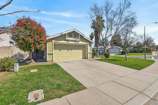 8337 Grand Cru DR, Sacramento, CA 95829