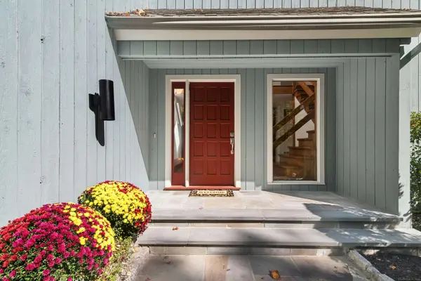 90 Old Stagecoach Road, Redding, CT 06896