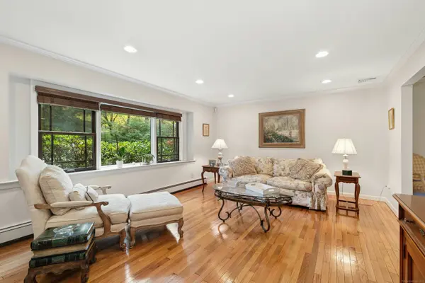 7 Morehouse Lane, Norwalk, CT 06850