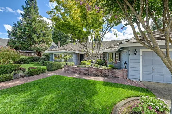 124 Gold Rock CT, Folsom, CA 95630