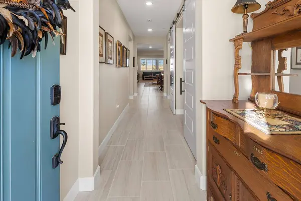 5040 Peace Lily LN, Roseville, CA 95747