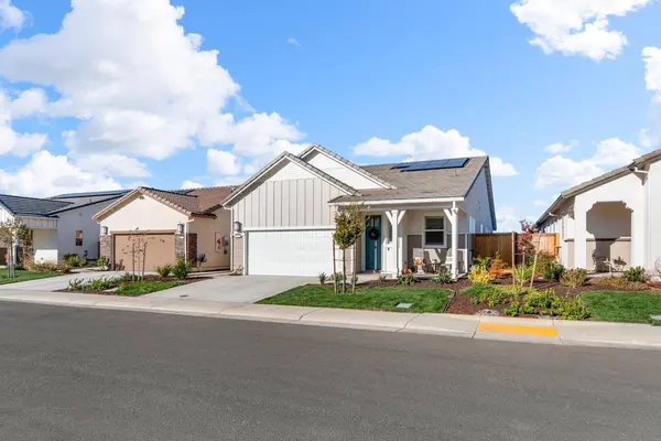 5040 Peace Lily LN, Roseville, CA 95747