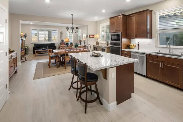 5040 Peace Lily LN, Roseville, CA 95747