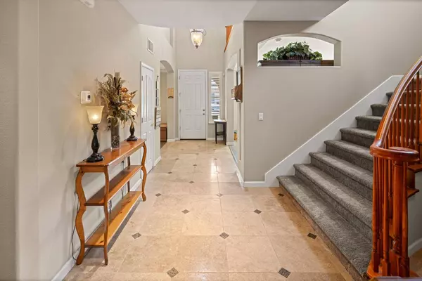 2566 Parkcrest WAY, Roseville, CA 95747