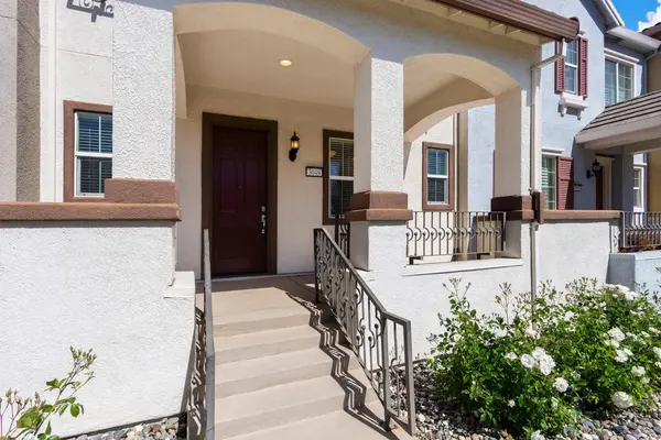 3049 Monument DR, Roseville, CA 95747