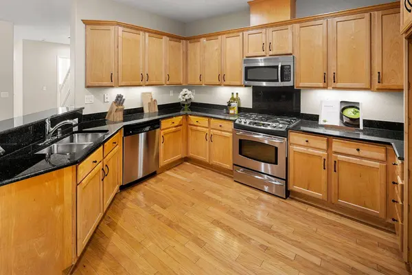 3049 Monument DR, Roseville, CA 95747