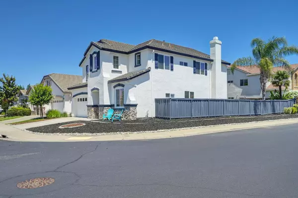 1700 Adrienne DR, Roseville, CA 95747